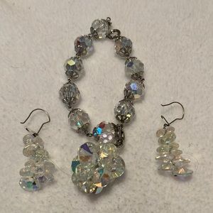 Vintage Crystal Bracelet and Matching Earrings. Light weight. Lots of Glitter.